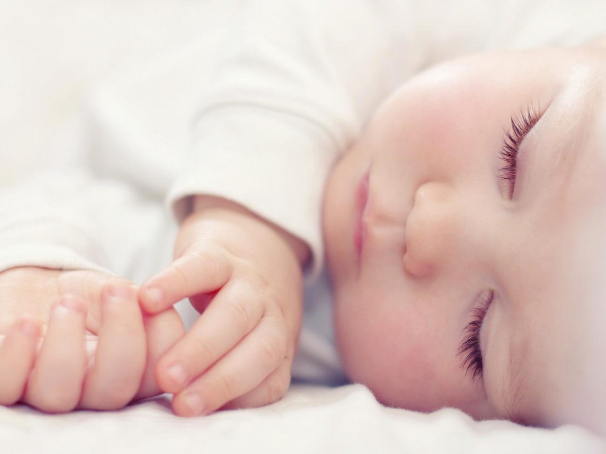 Come far dormire un neonato tutta la notte: 5 consigli pratici